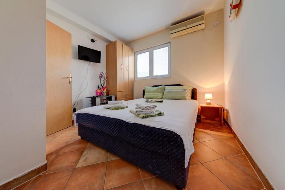 Sunny Grapes Apartments Будва Номер фото